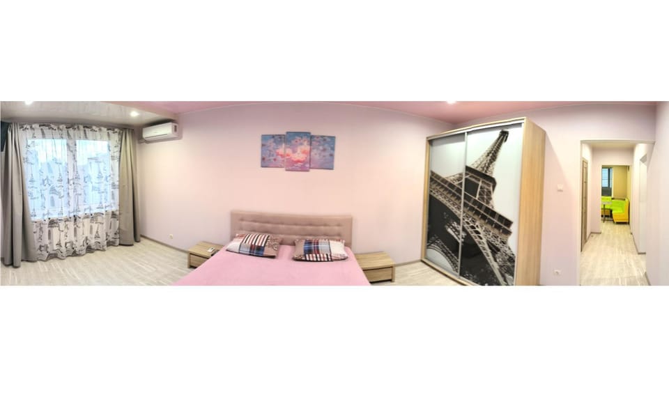 Property building, Spring, Bed, Day, TV and multimedia, View (from property/room), View (from property/room), Photo of the whole room, Bedroom, wardrobe, air conditioner, air conditioner