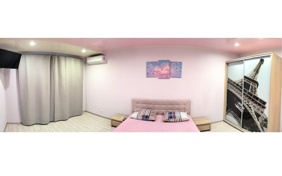 Property building, Spring, Bed, Night, Bedroom, wardrobe, air conditioner, air conditioner
