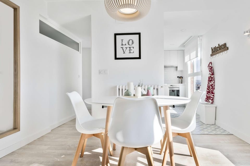 Kitchen or kitchenette, Dining area, City view, Landmark view, River view, Street view