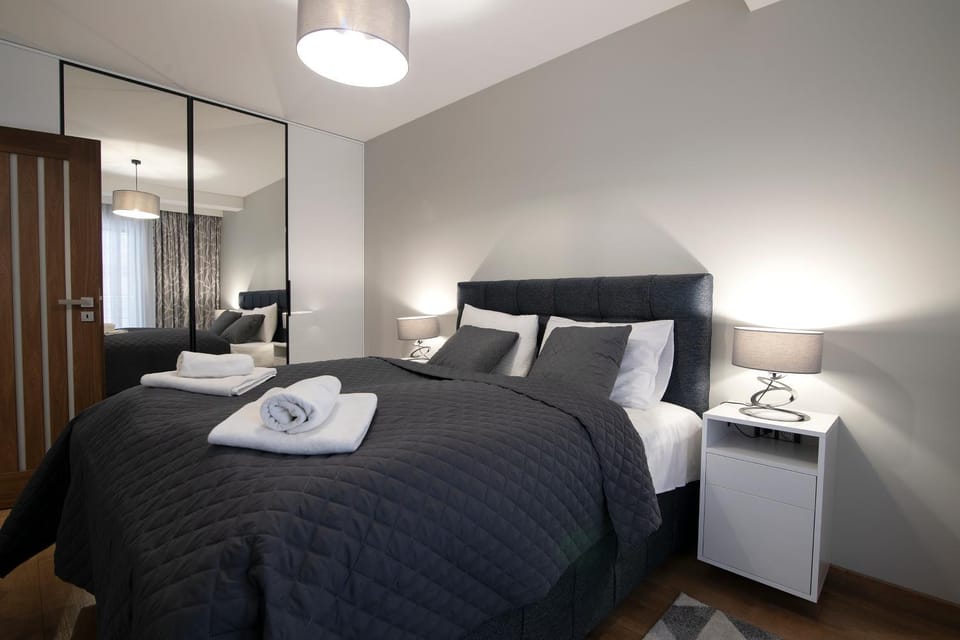 Bed, Bedroom, wardrobe
