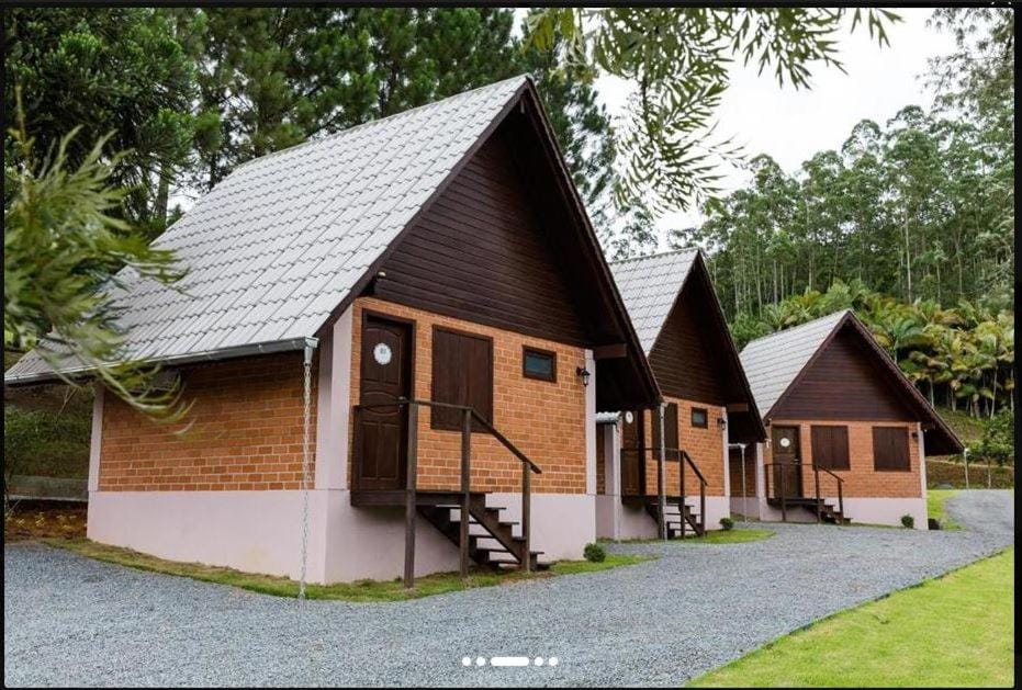 Property building, Day, Balcony/Terrace, Street view