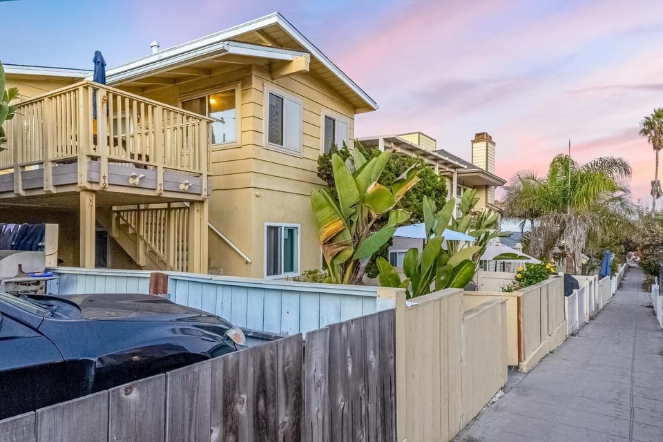 Mimi's & Nana's Beach House House in Mission Beach