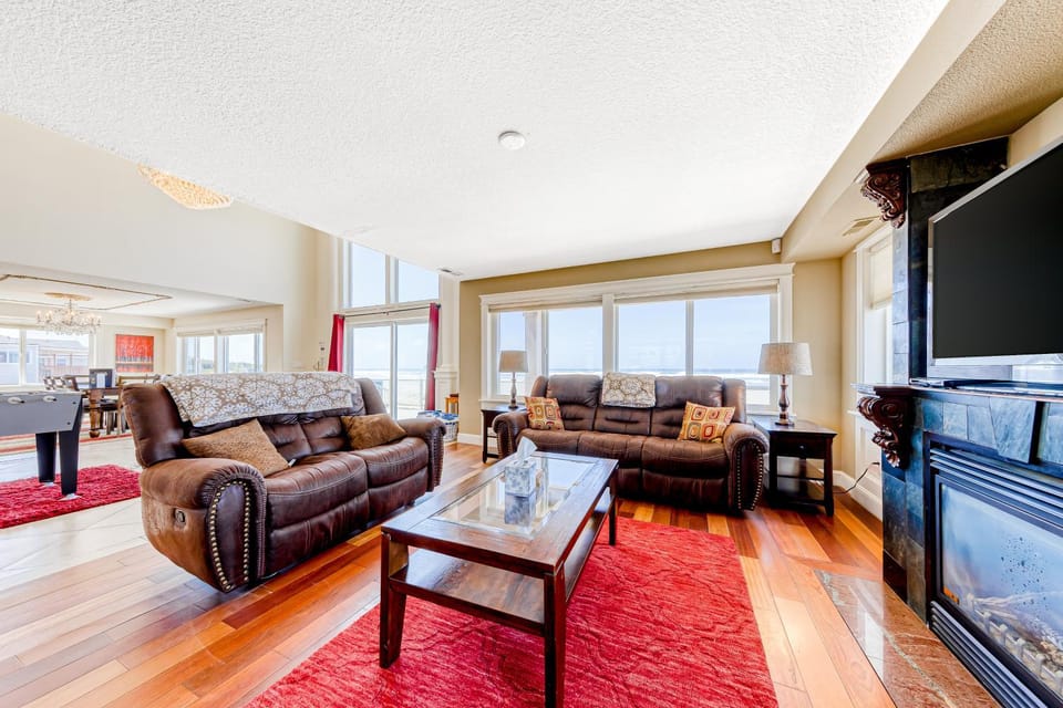 Rockaway Beach Villa House in Rockaway Beach