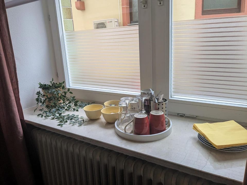 Coffee/tea facilities, Decorative detail