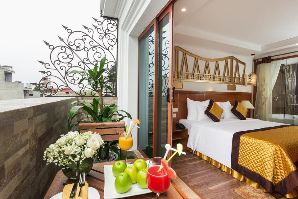 Balcony/Terrace, City view