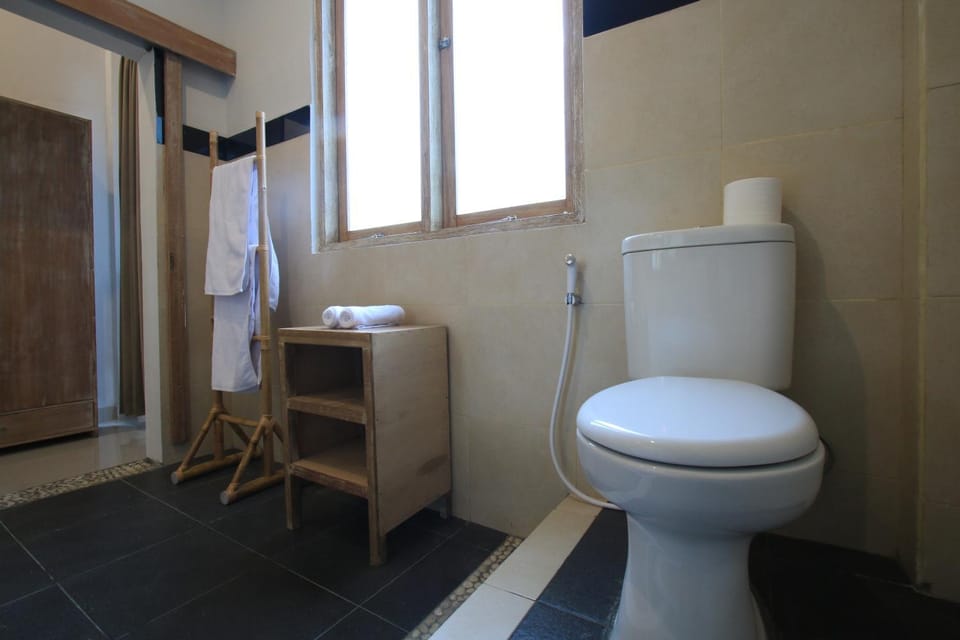 Bathroom, Other, Photo of the whole room, Decorative detail