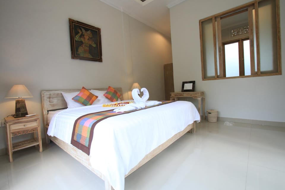 Other, Photo of the whole room, Decorative detail, Bedroom