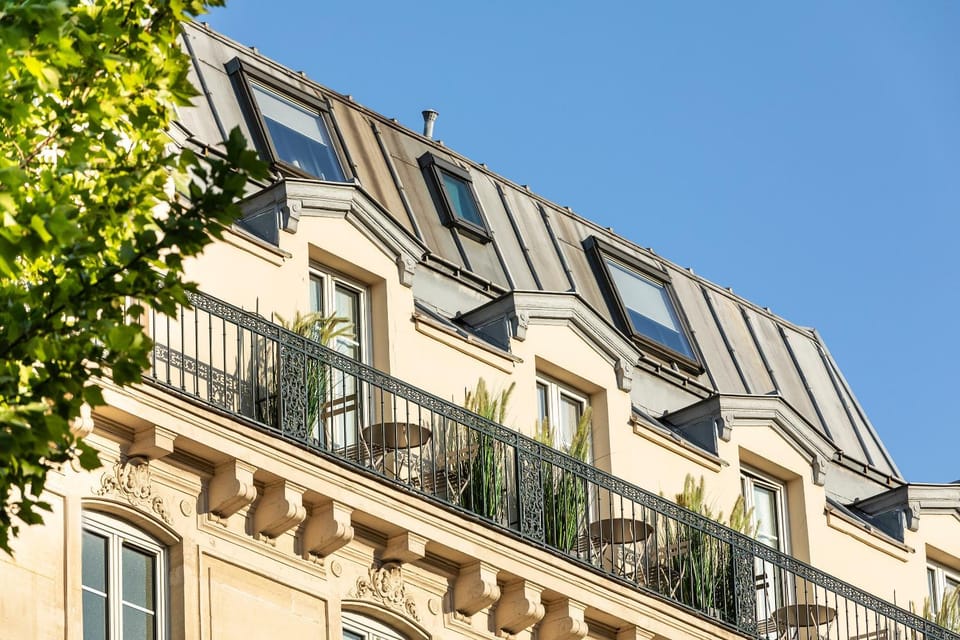 Facade/entrance, Balcony/Terrace