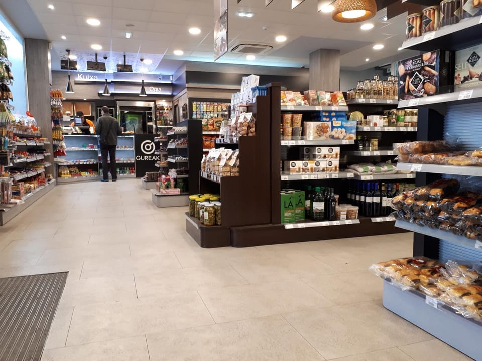 Food and drinks