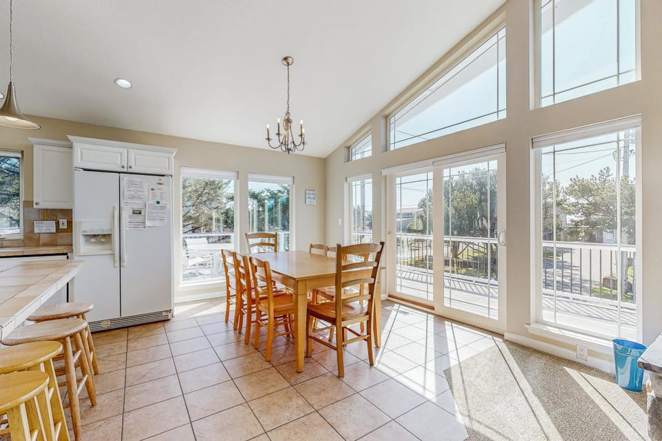 Beach Escape House in Rockaway Beach