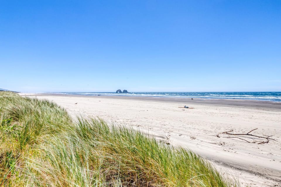 Cheri's Oceanfront Getaway House in Rockaway Beach