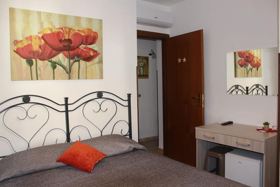 Camere da Mariolina Bed and Breakfast in Macari