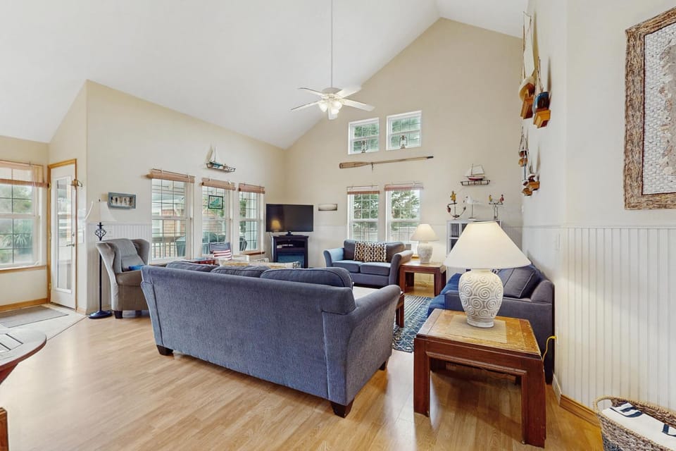 Windsong House in Rockaway Beach