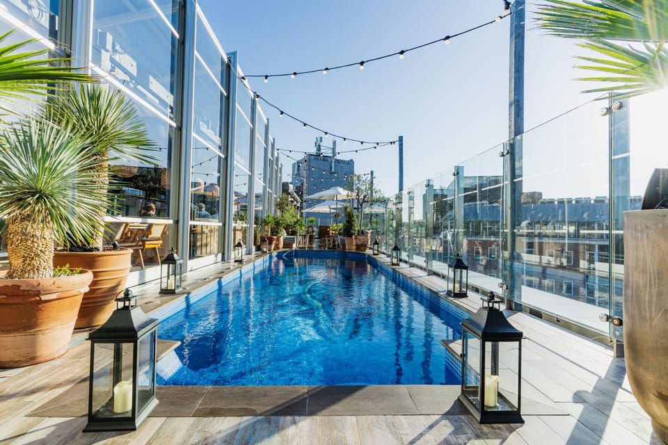 Restaurant/places to eat, Swimming pool