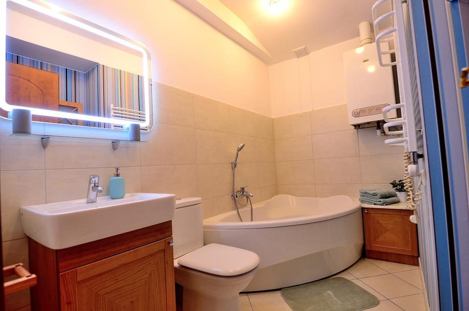 Toilet, Bathroom