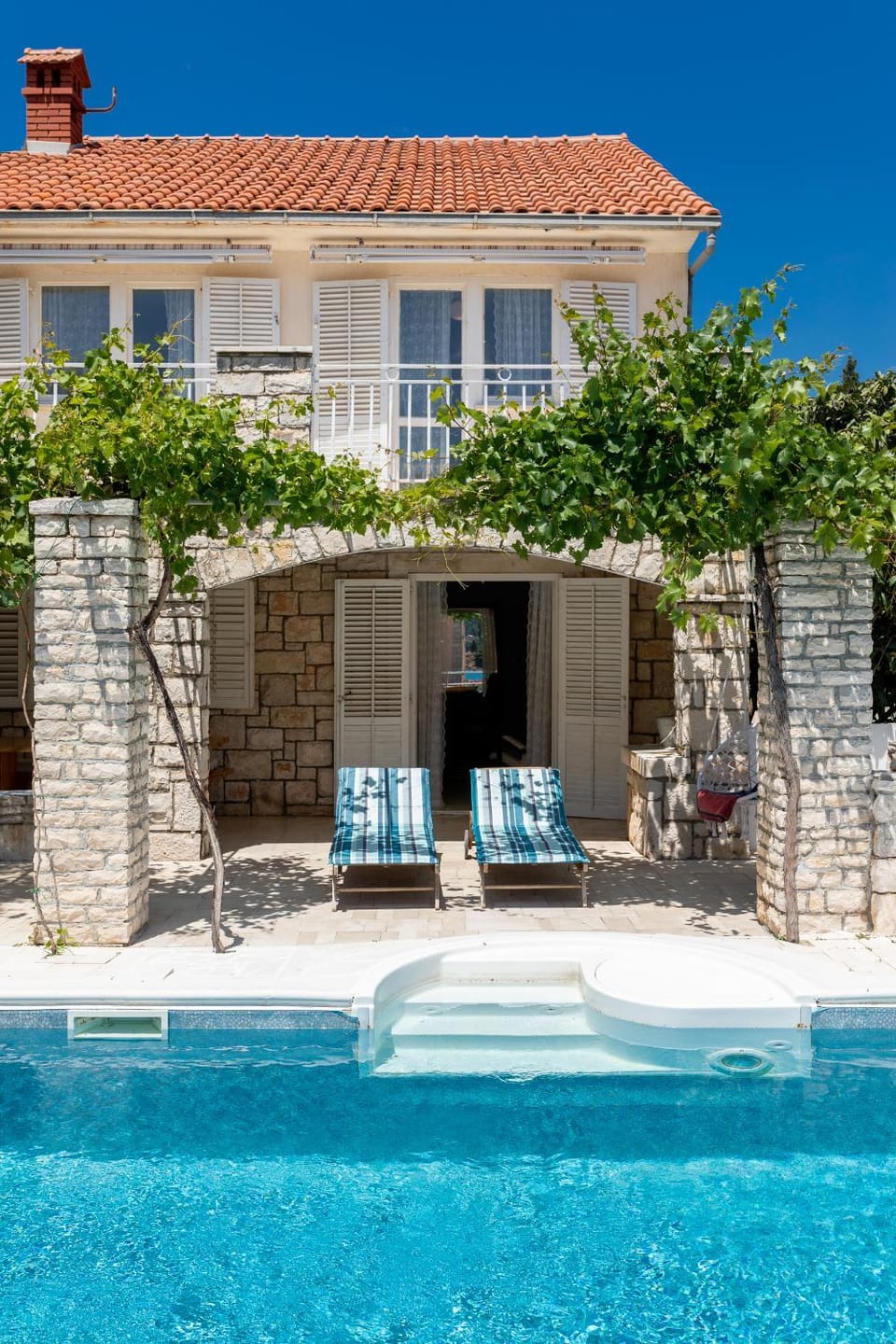 Property building, Swimming pool
