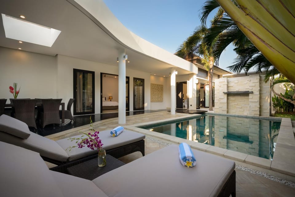 Balcony/Terrace, Swimming pool