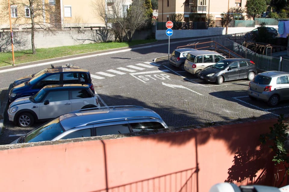 Property building, Day, Neighbourhood, City view, Street view, Location, Parking