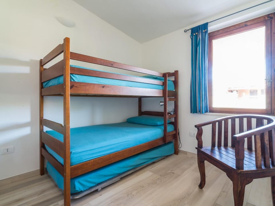 Bed, bunk bed