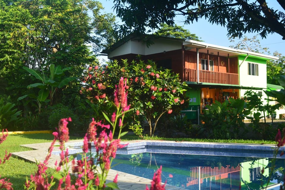 Solarium, Swimming pool