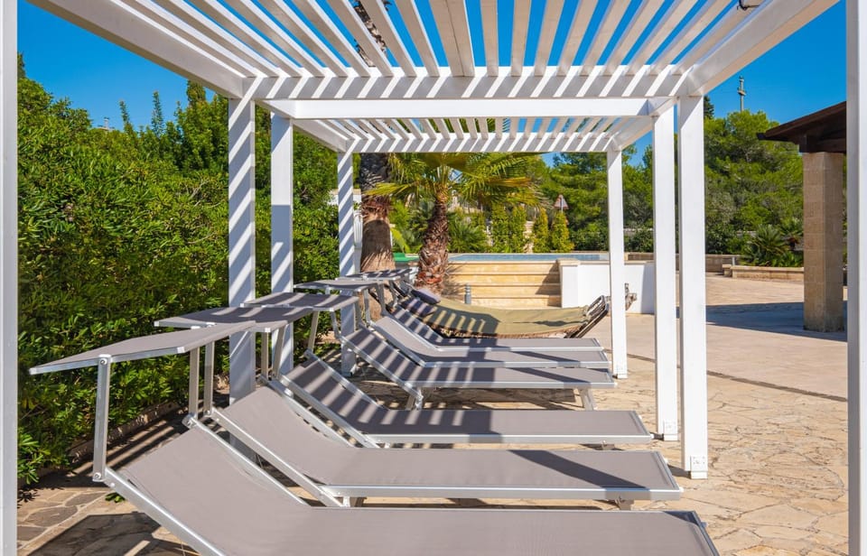 Day, sunbed