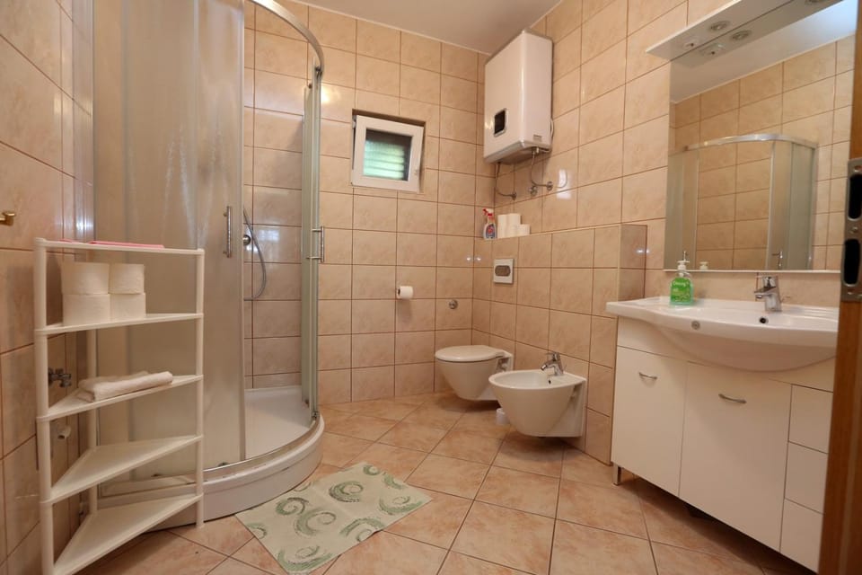 Toilet, Bathroom