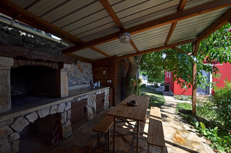 Patio, Day, Garden