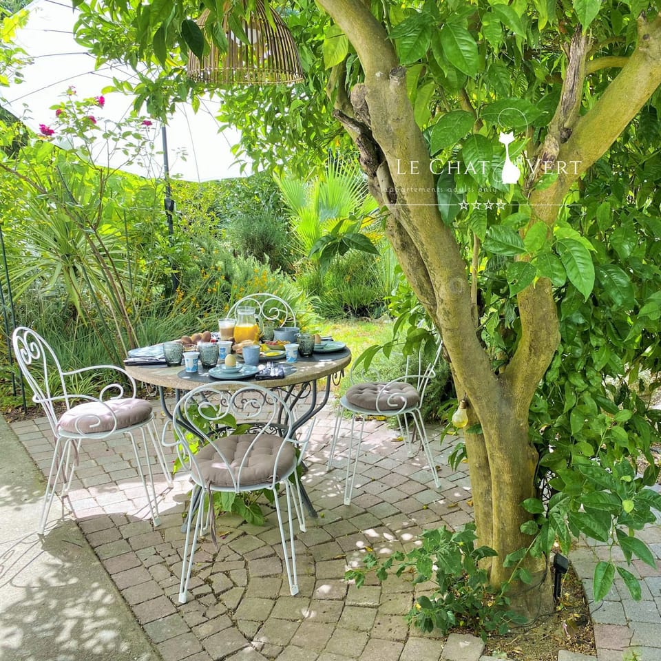 Patio, Garden, Balcony/Terrace