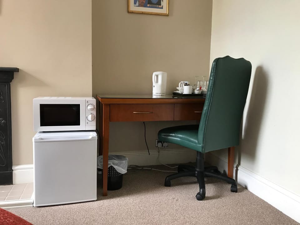 Haya Guest House Bed and Breakfast in Oldbury