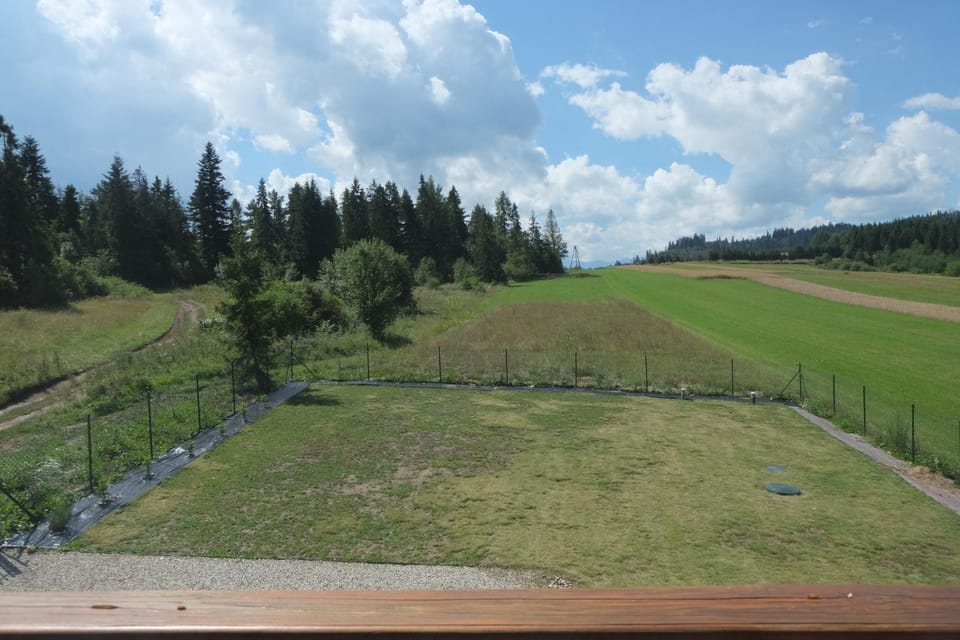 Off site, Day, Neighbourhood, Natural landscape, Bird's eye view, Summer, On site, Mountain view
