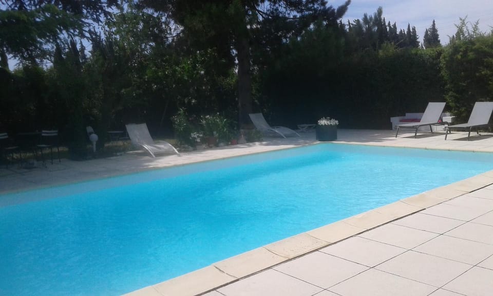 Gîte Saint-Veredeme House in Provence-Alpes-Côte d'Azur