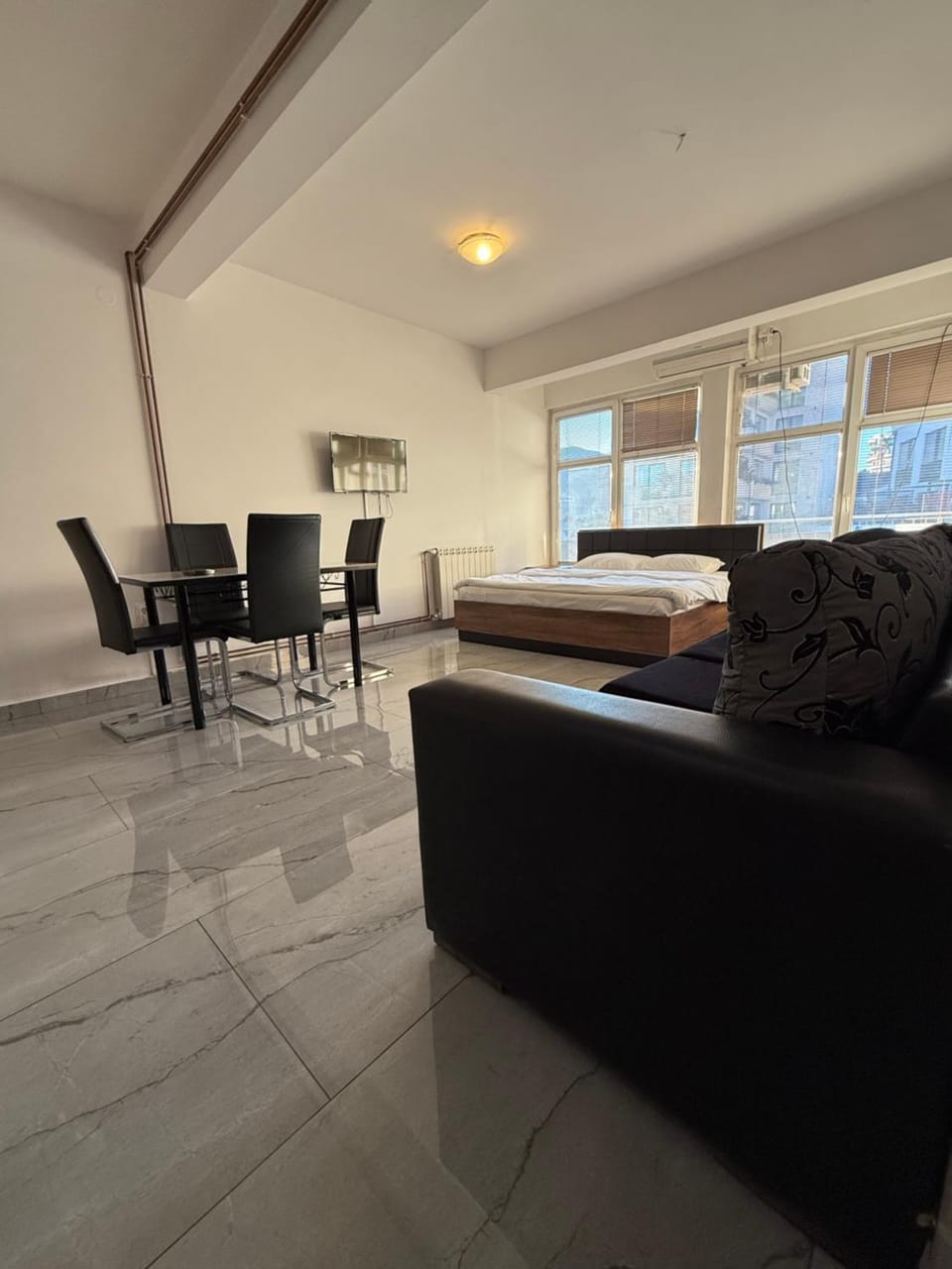 TV and multimedia, Dining area, Bedroom