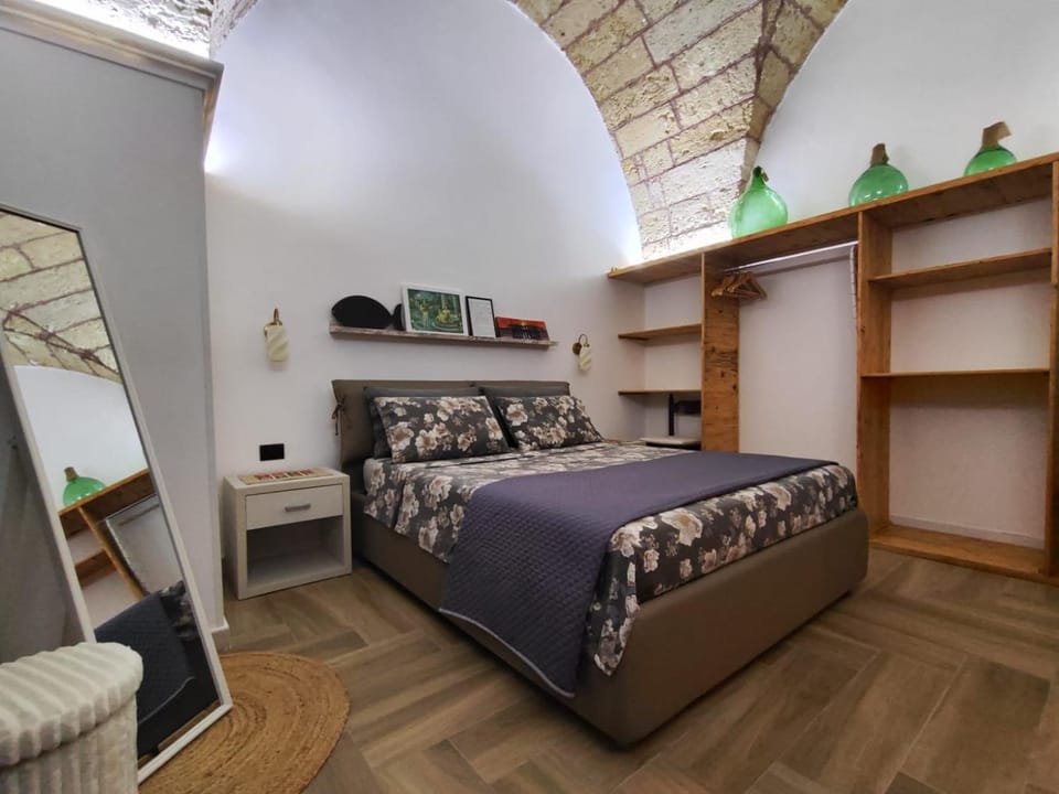 Bed, Bedroom, wardrobe