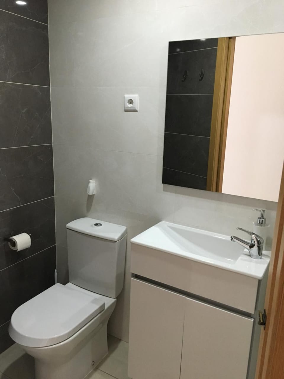 Toilet, Bathroom