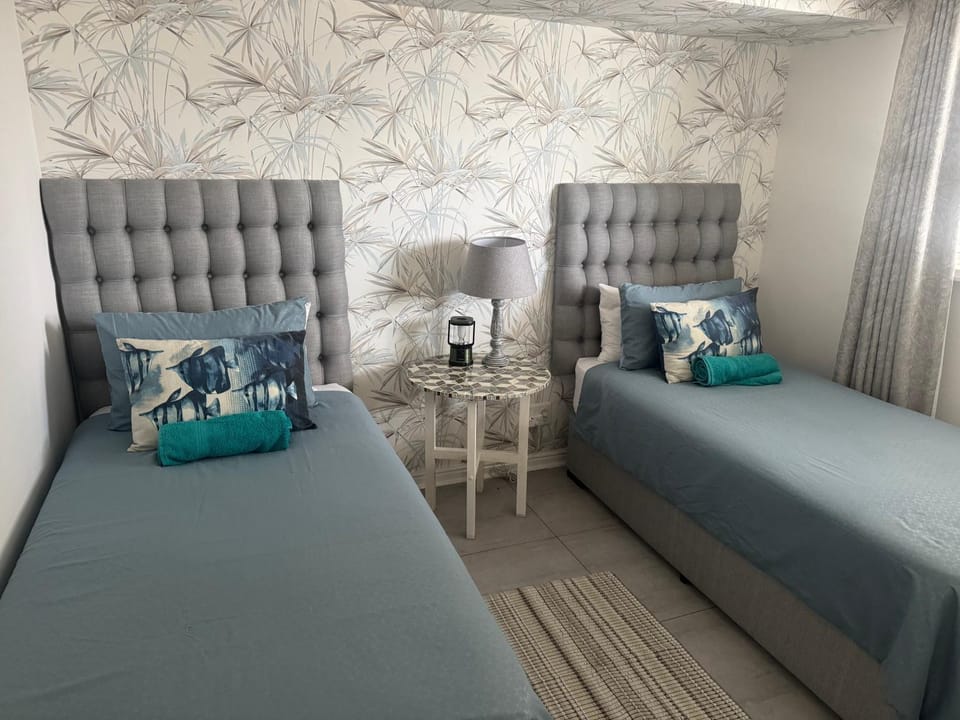 Pebble Moon Holiday Flat Apartment in Cape Town