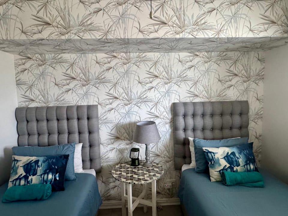 Pebble Moon Holiday Flat Apartment in Cape Town