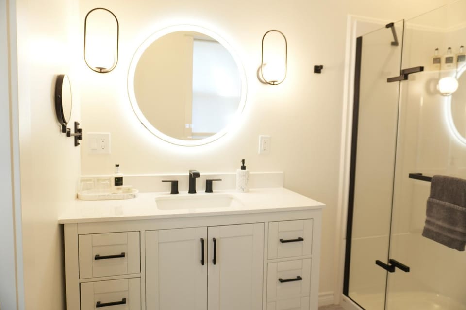 Shower, Bathroom