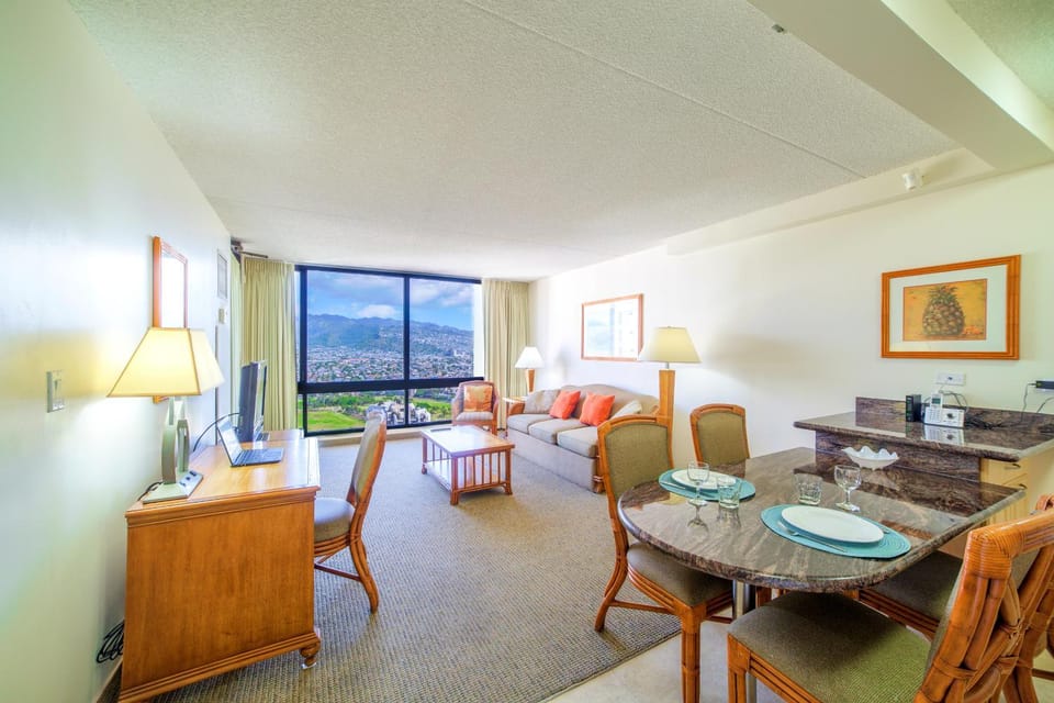 Living room, Seating area, Dining area, City view, Mountain view