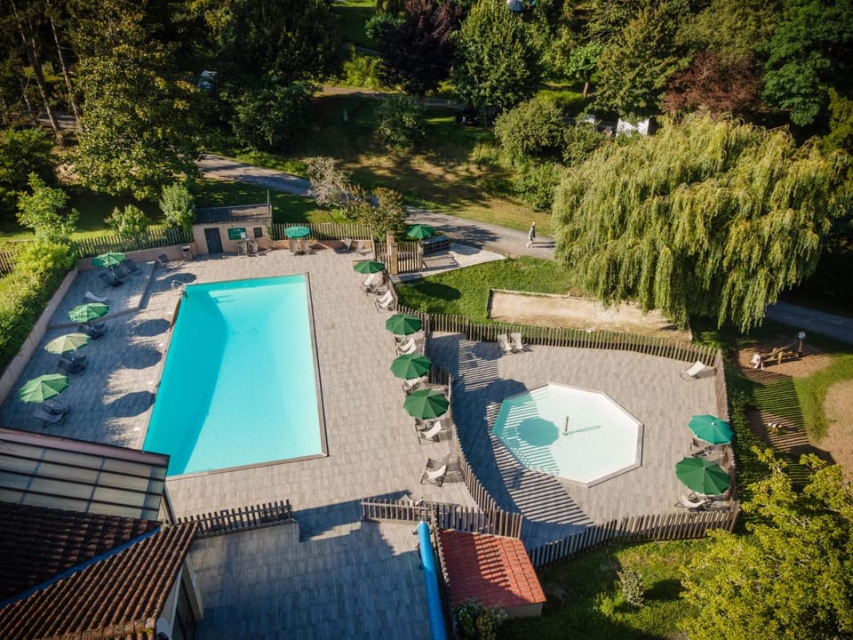 Natural landscape, Bird's eye view, Garden, Garden view, Pool view, Swimming pool, sunbed