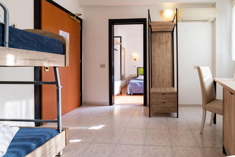 Photo of the whole room, Bedroom, bunk bed