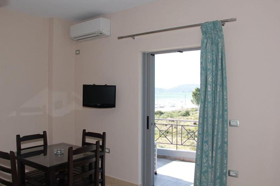 Vila Hadhri Borsh Bed and Breakfast in Vlorë County, Albania