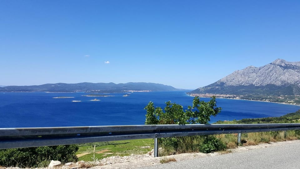 Nearby landmark, Natural landscape