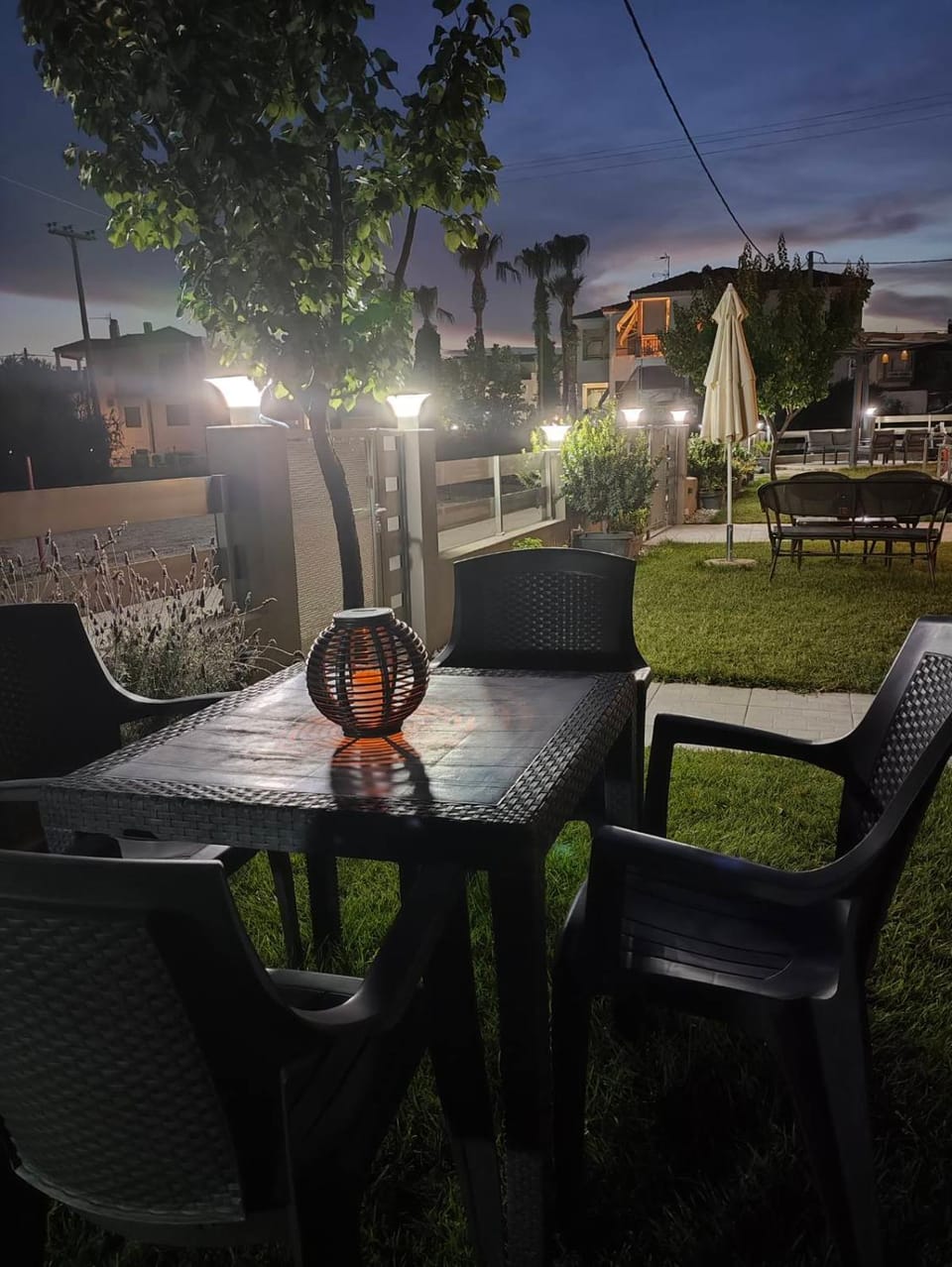 Garden, Dining area, Garden view