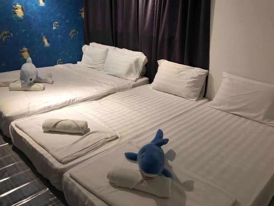 RetroHOUSECoCo经典怀旧风格民宿NearJONKER&AFAMOSA鸡场街红屋 by Myplace Vacation rental in Malacca