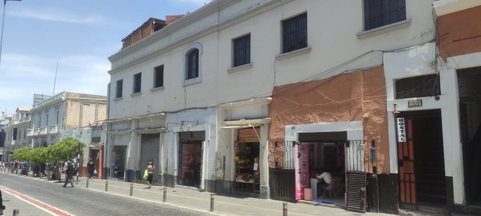 Property building, Day, Neighbourhood, City view, Street view, Location