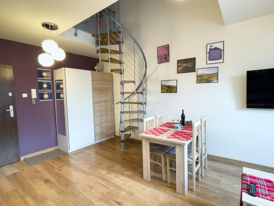 Dining area, wardrobe