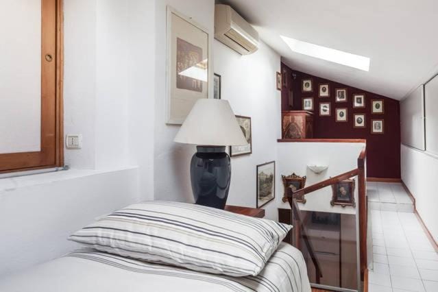 Le Grenier Apartment in Bologna
