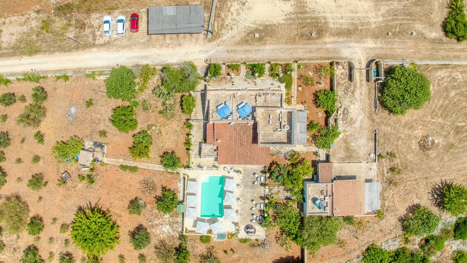 Neighbourhood, Bird's eye view, Parking
