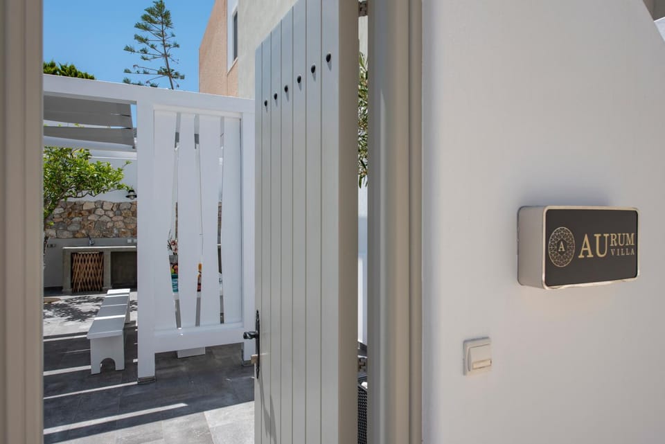 Facade/entrance, Property logo or sign