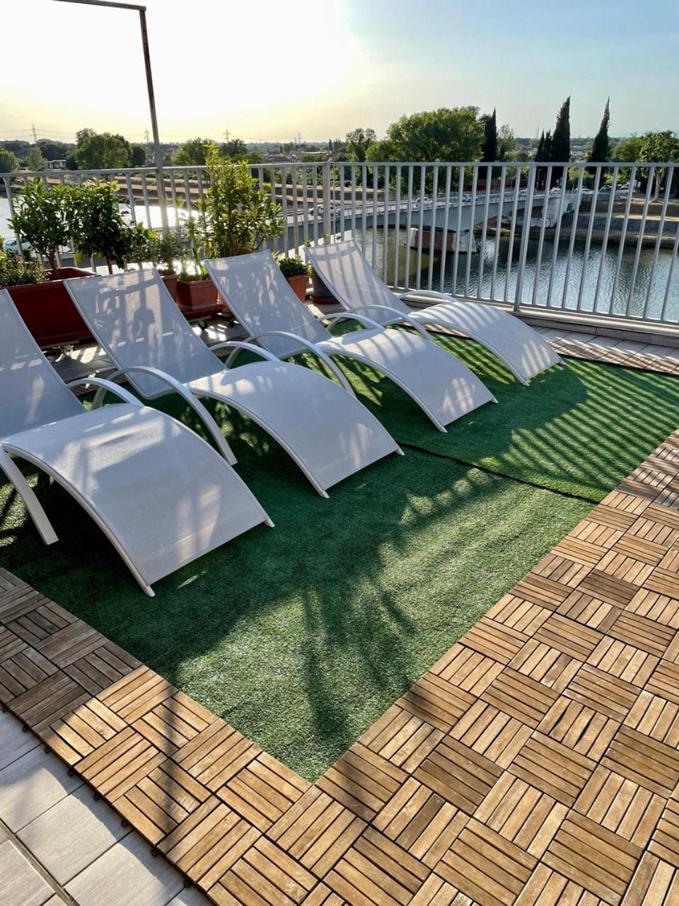 Natural landscape, View (from property/room), Balcony/Terrace, sunbed